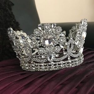 Like new full crown